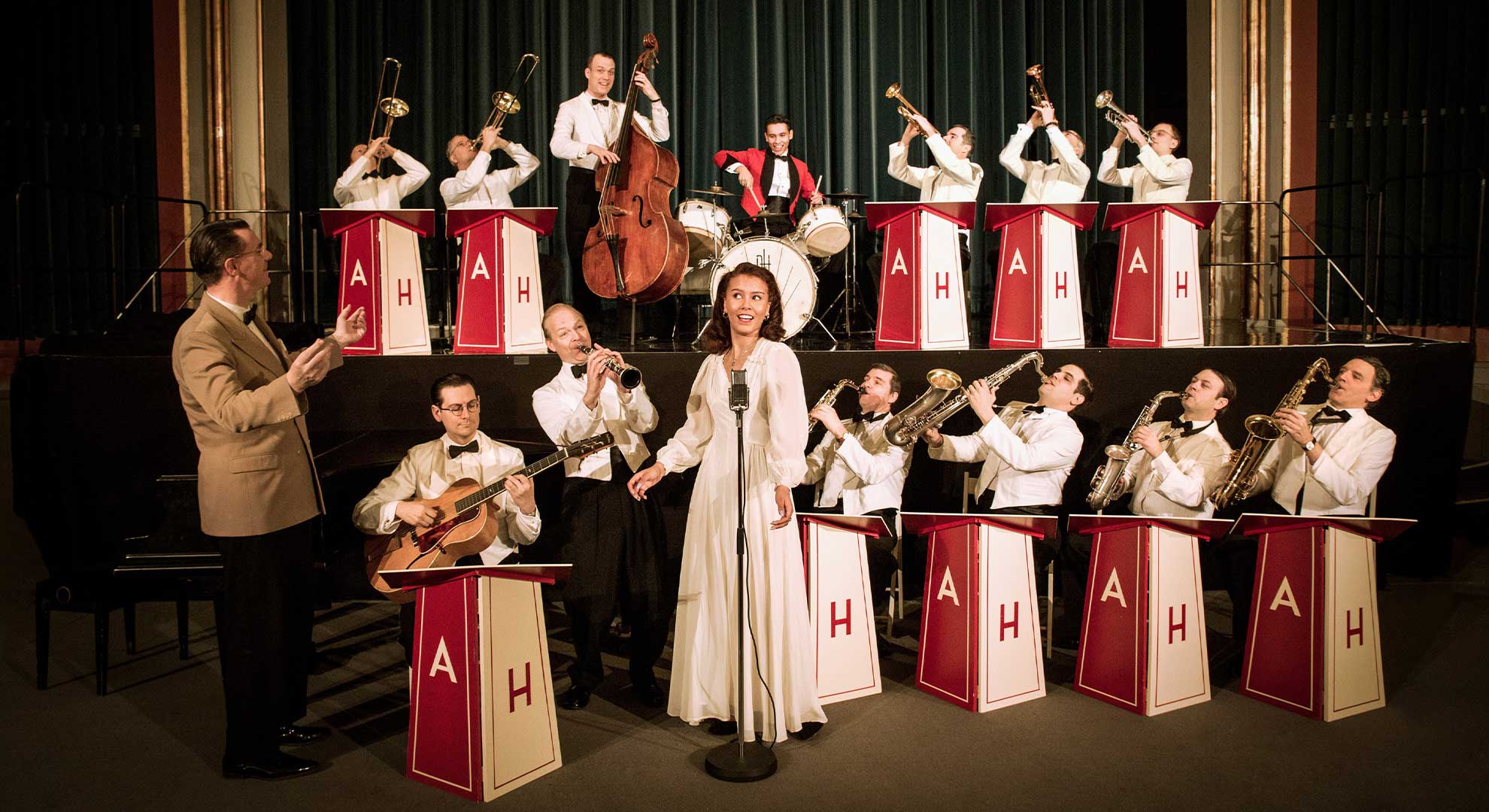 Swing Dance Orchestra © Uwe Hauth