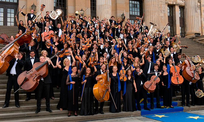 EUROPEAN UNION YOUTH ORCHESTRA © Peter Adamik